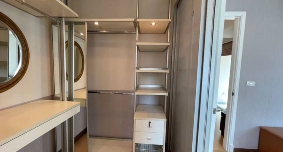 For rent そして for sale 2 ベッドルーム condo in Sathon, Bangkok