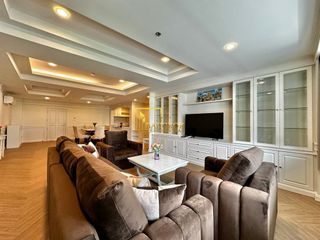 For rent 3 bedrooms apartment in Khlong Toei, Bangkok
