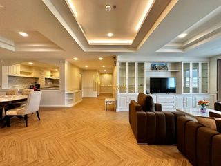 For rent 3 bedrooms apartment in Khlong Toei, Bangkok