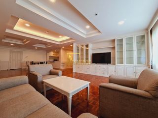 For rent 3 bedrooms apartment in Khlong Toei, Bangkok