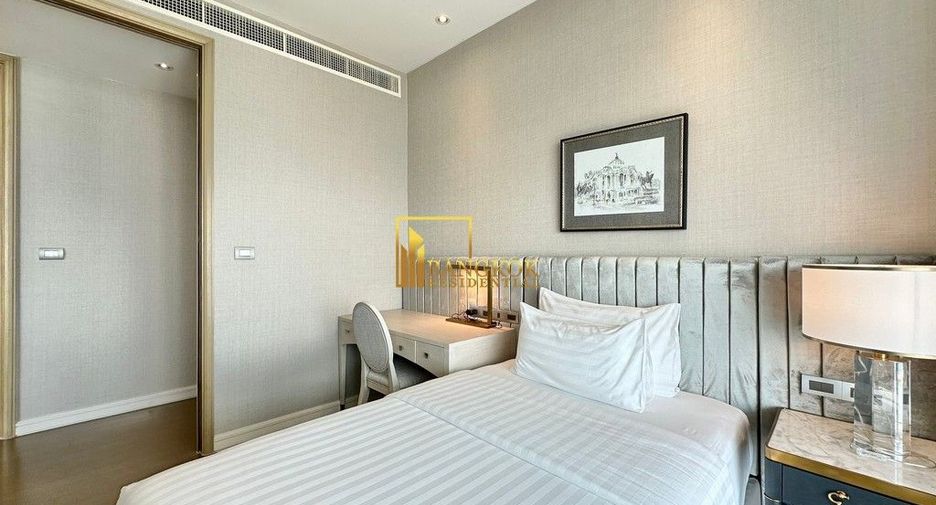For rent 2 bedrooms condo in Pathum Wan, Bangkok