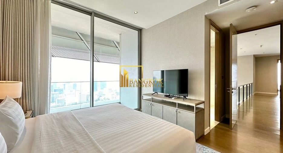 For rent 3 bedrooms condo in Pathum Wan, Bangkok