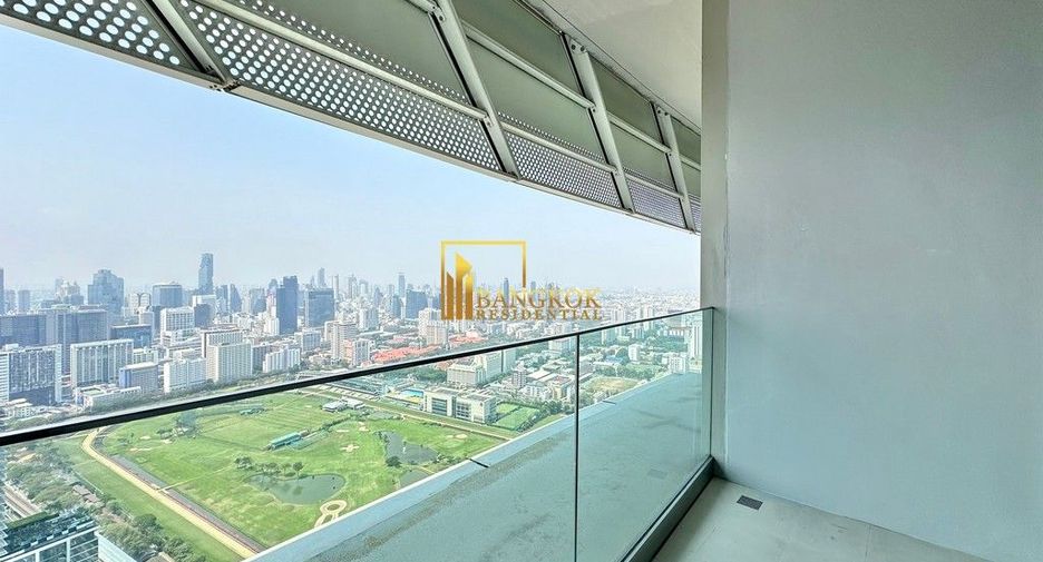 For rent 3 bedrooms condo in Pathum Wan, Bangkok
