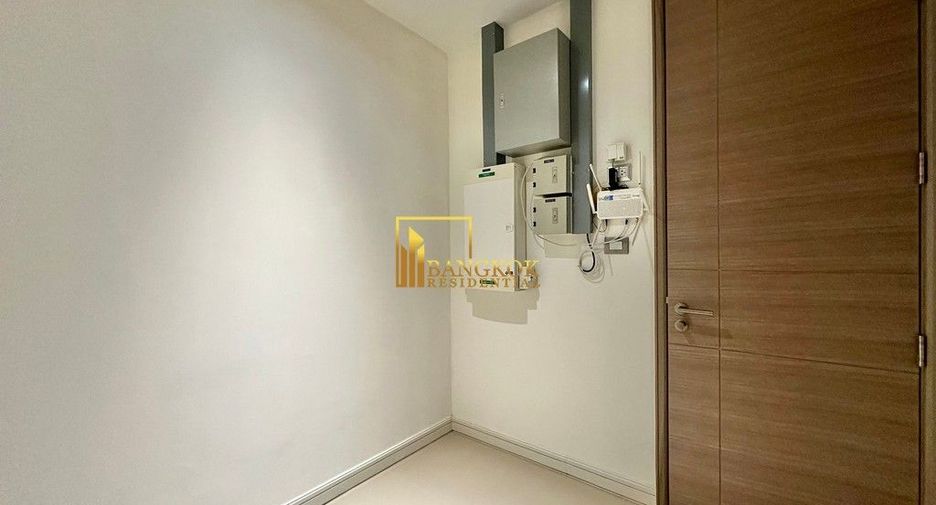 For rent 3 bedrooms condo in Pathum Wan, Bangkok