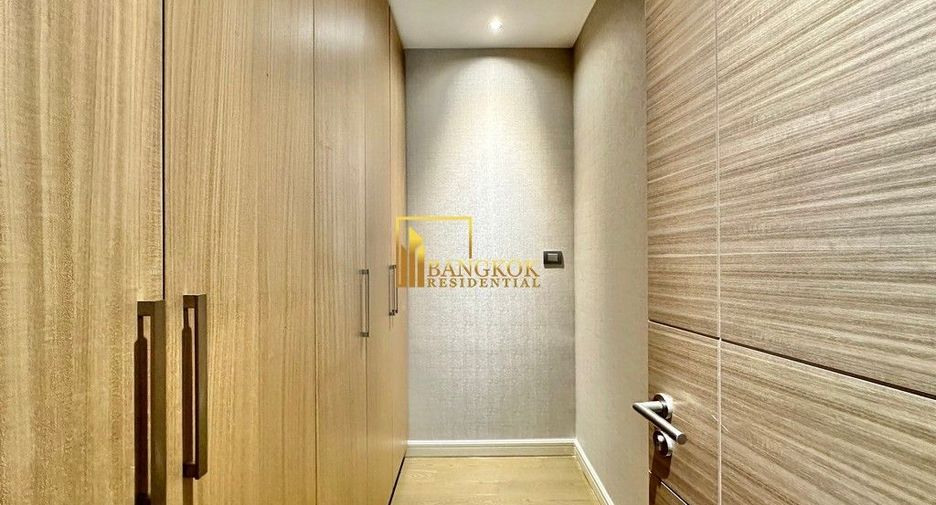 For rent 3 bedrooms condo in Pathum Wan, Bangkok