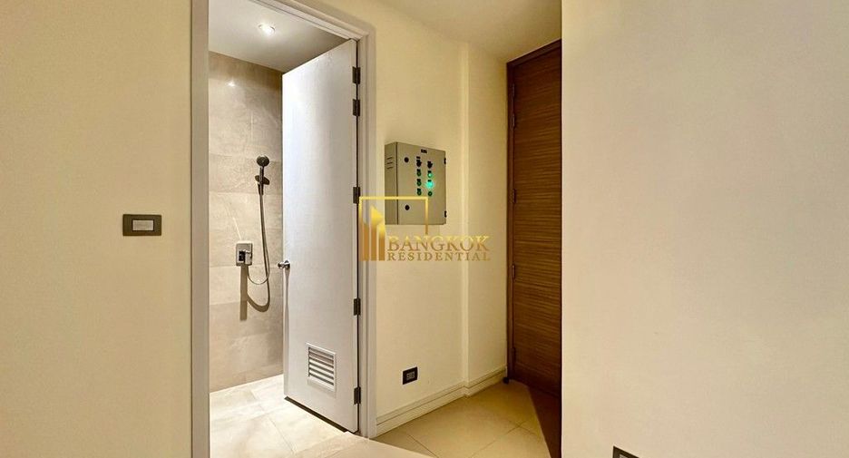 For rent 3 bedrooms condo in Pathum Wan, Bangkok