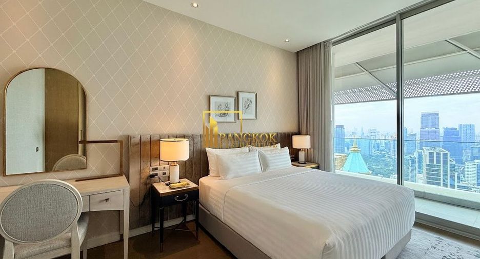 For rent 3 bedrooms condo in Pathum Wan, Bangkok