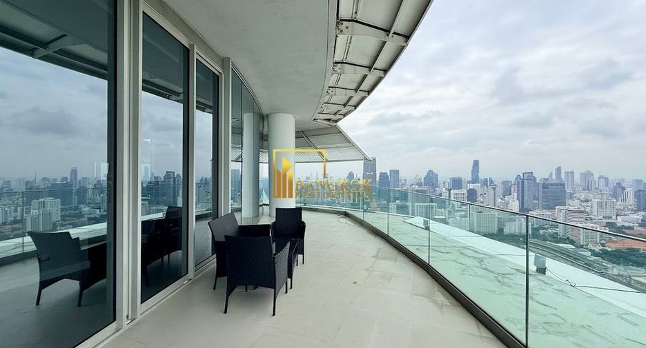 For rent 3 bedrooms condo in Pathum Wan, Bangkok