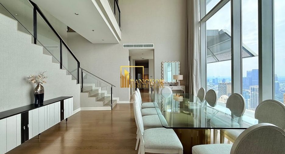 For rent 3 bedrooms condo in Pathum Wan, Bangkok