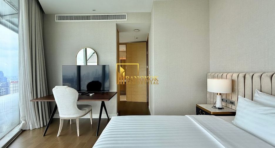For rent 3 bedrooms condo in Pathum Wan, Bangkok