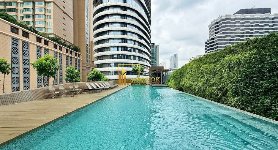 For rent 3 bedrooms condo in Pathum Wan, Bangkok