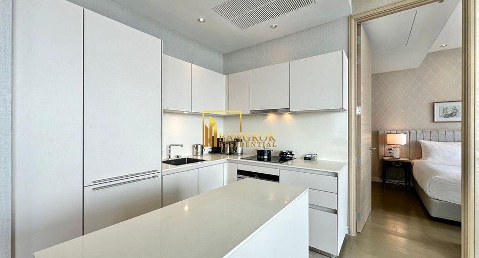 For rent 2 bedrooms condo in Pathum Wan, Bangkok