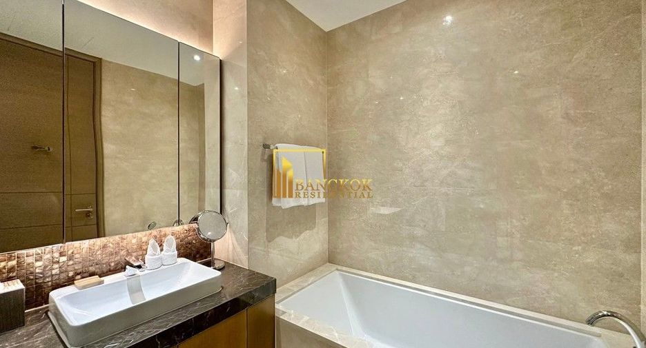 For rent 2 bedrooms condo in Pathum Wan, Bangkok