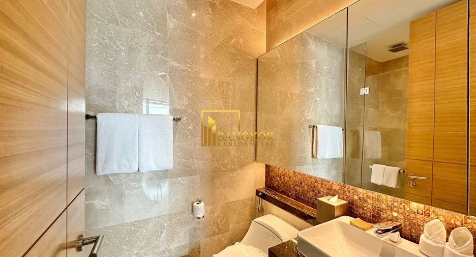 For rent 2 bedrooms condo in Pathum Wan, Bangkok