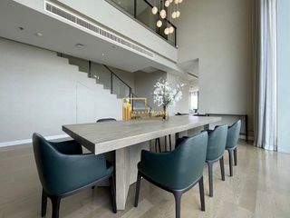 À louer 3 chambres condo à Pathum Wan, Bangkok