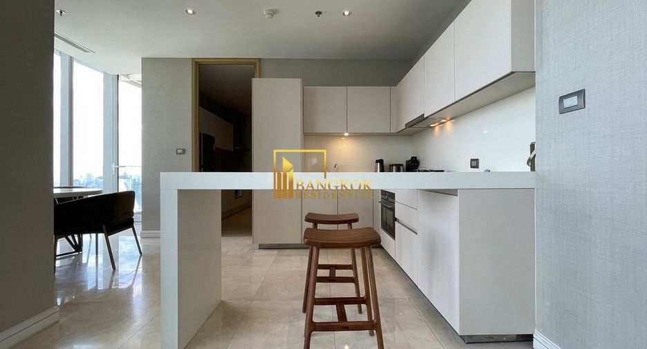 For rent 3 bedrooms condo in Pathum Wan, Bangkok