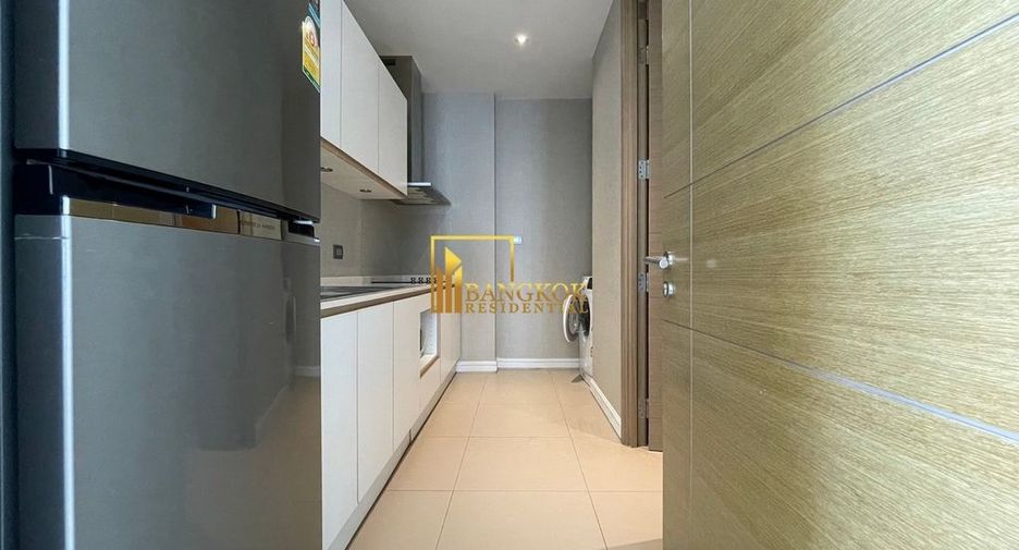 For rent 3 bedrooms condo in Pathum Wan, Bangkok