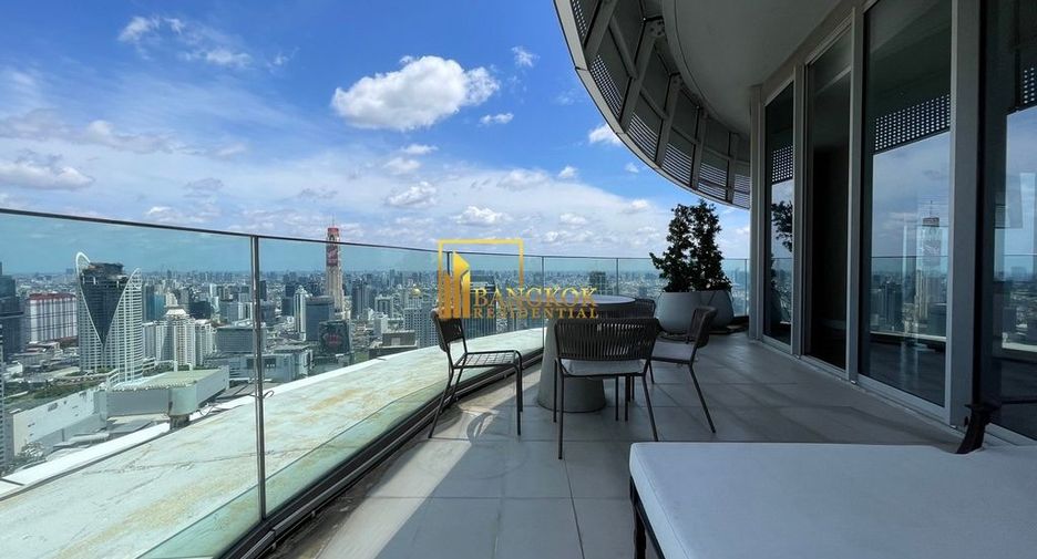 For rent 3 bedrooms condo in Pathum Wan, Bangkok