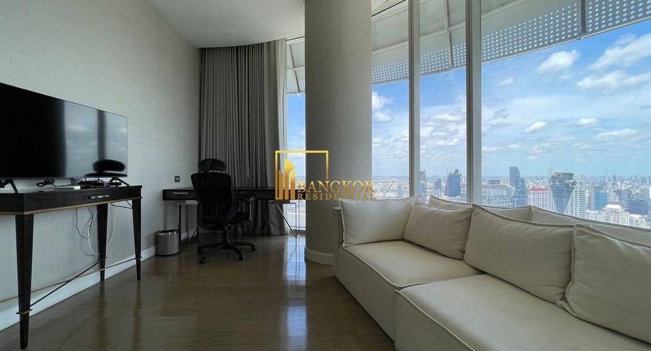 For rent 3 bedrooms condo in Pathum Wan, Bangkok