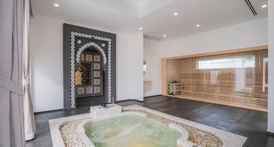 For rent and for sale 5 bedrooms villa in Mueang Phuket, Phuket