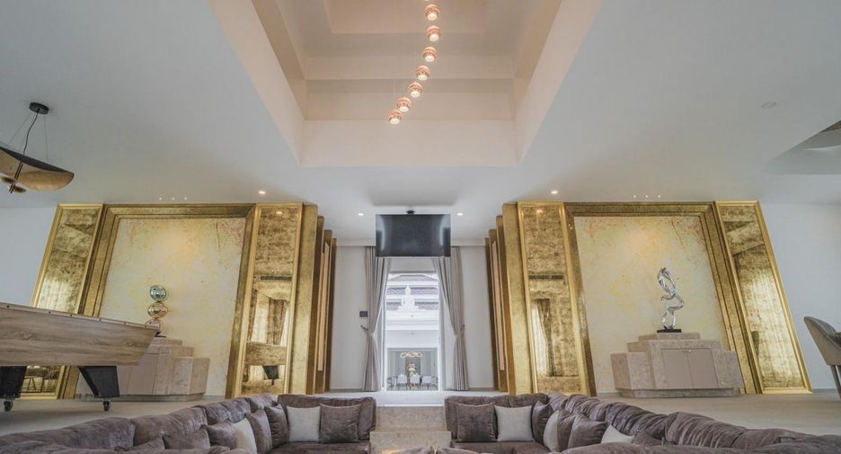 For rent and for sale 5 bedrooms villa in Mueang Phuket, Phuket