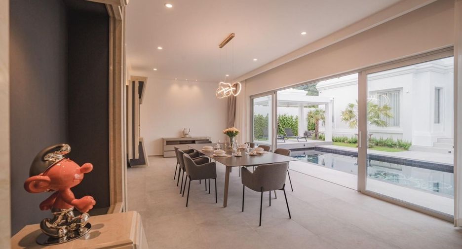 For rent and for sale 5 bedrooms villa in Mueang Phuket, Phuket