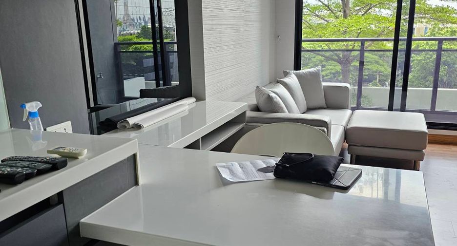 For rent 1 bed condo in Huai Khwang, Bangkok