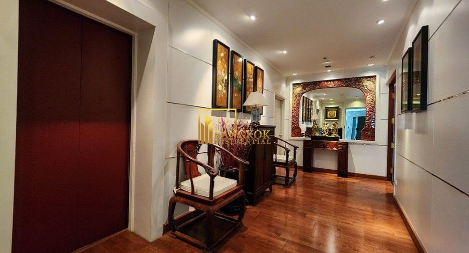 Condo en alquiler de 3 habitaciones en Watthana, Bangkok