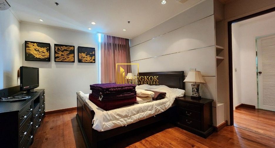 Condo en alquiler de 3 habitaciones en Watthana, Bangkok