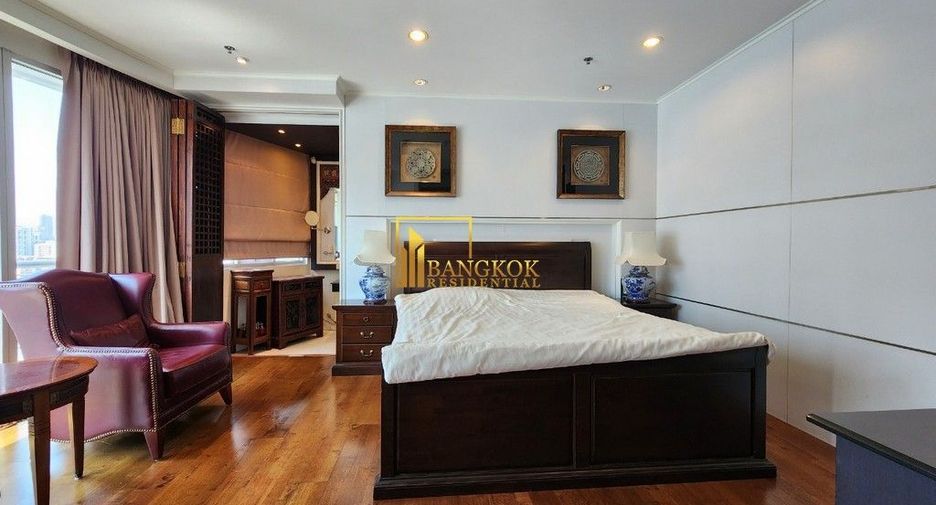 Condo en alquiler de 3 habitaciones en Watthana, Bangkok