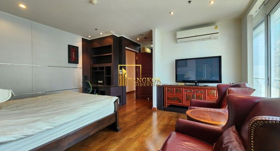 Condo en alquiler de 3 habitaciones en Watthana, Bangkok