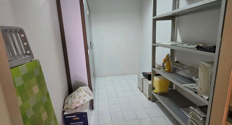 For sale 2 ベッドルーム condo in Watthana, Bangkok