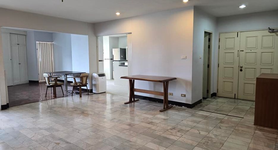 For sale 2 ベッドルーム condo in Watthana, Bangkok