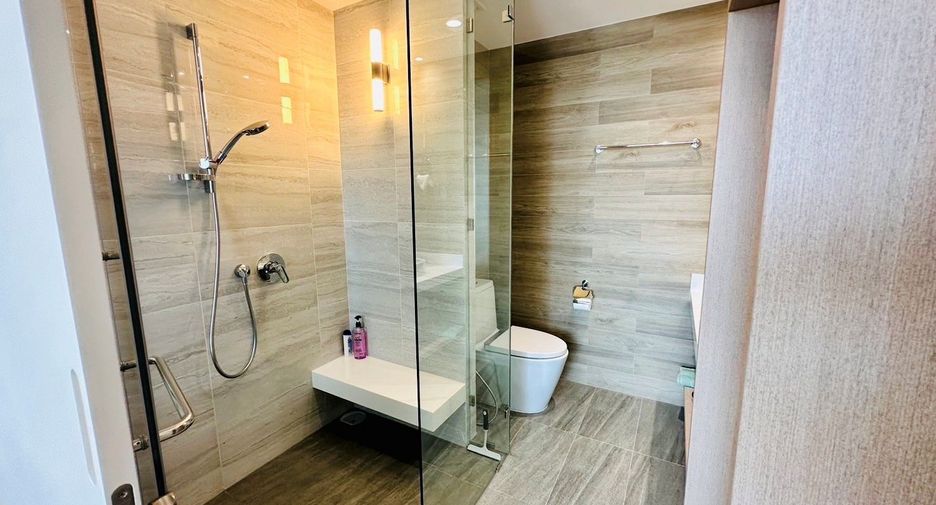 For sale 3 bed condo in Bang Lamung, Chonburi