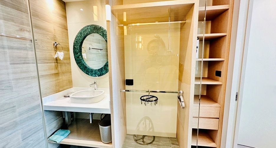 For sale 3 bed condo in Bang Lamung, Chonburi