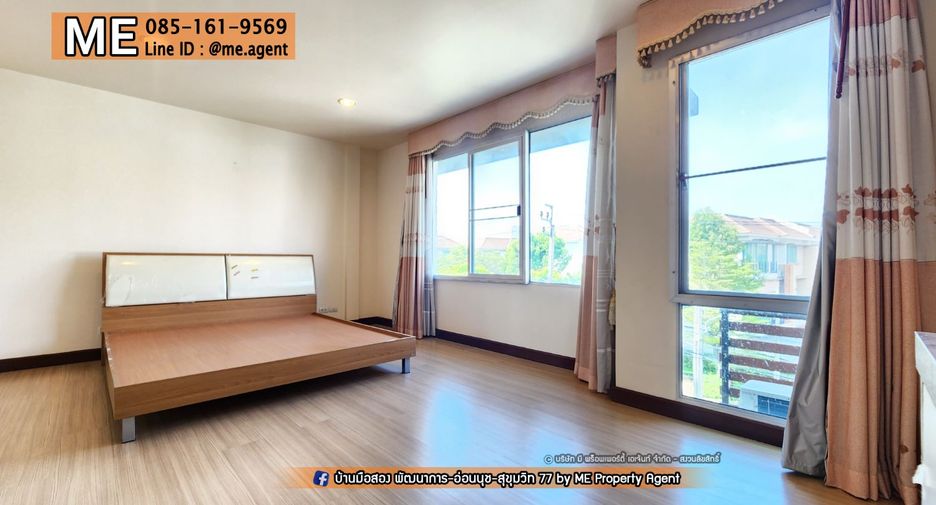 For sale 3 bedrooms townhouse in Bang Kapi, Bangkok