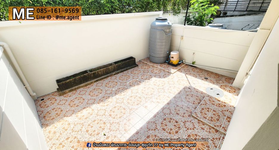 For sale 3 bedrooms townhouse in Bang Kapi, Bangkok