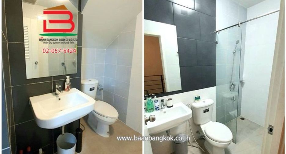 For sale 4 bedrooms townhouse in Mueang Pathum Thani, Pathum Thani