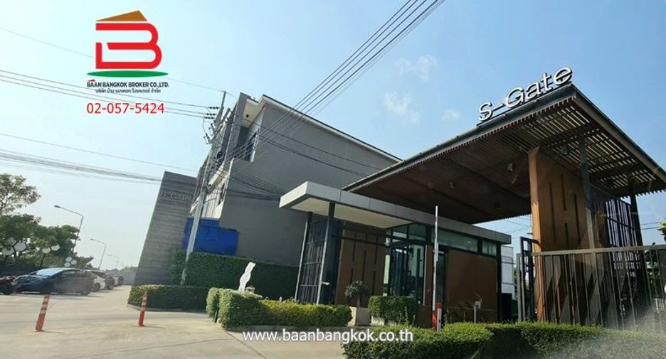 For sale 4 bedrooms townhouse in Mueang Pathum Thani, Pathum Thani