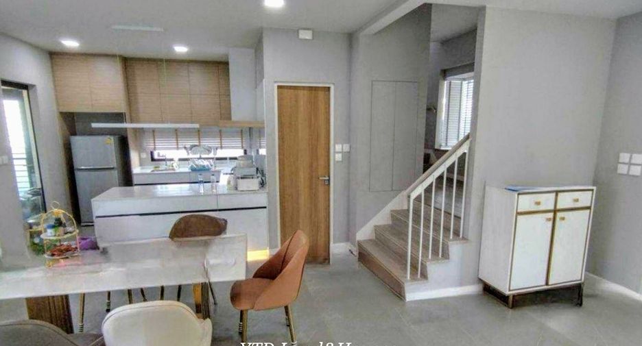 For sale 4 bedrooms house in Bang Khun Thian, Bangkok