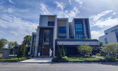出售 5 卧室 独立屋 在 Saphan Sung, 曼谷