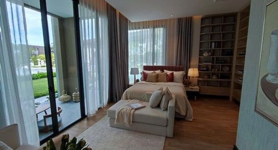 For sale 5 bedrooms house in Saphan Sung, Bangkok