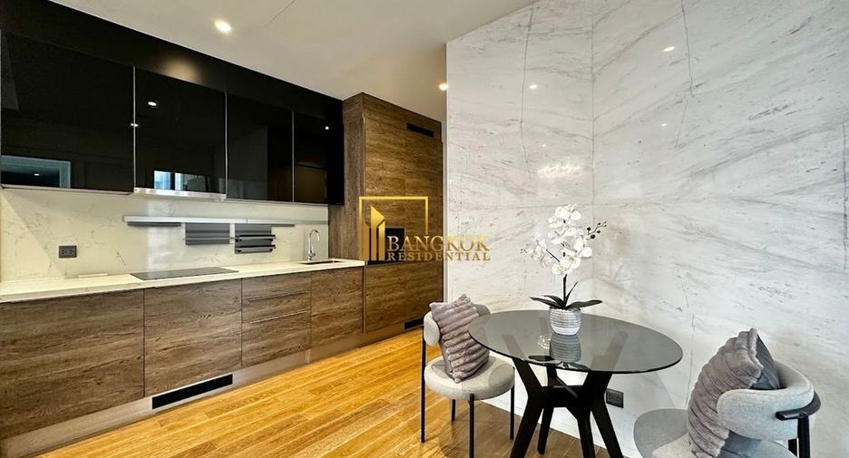For rent 2 bedrooms condo in Pathum Wan, Bangkok