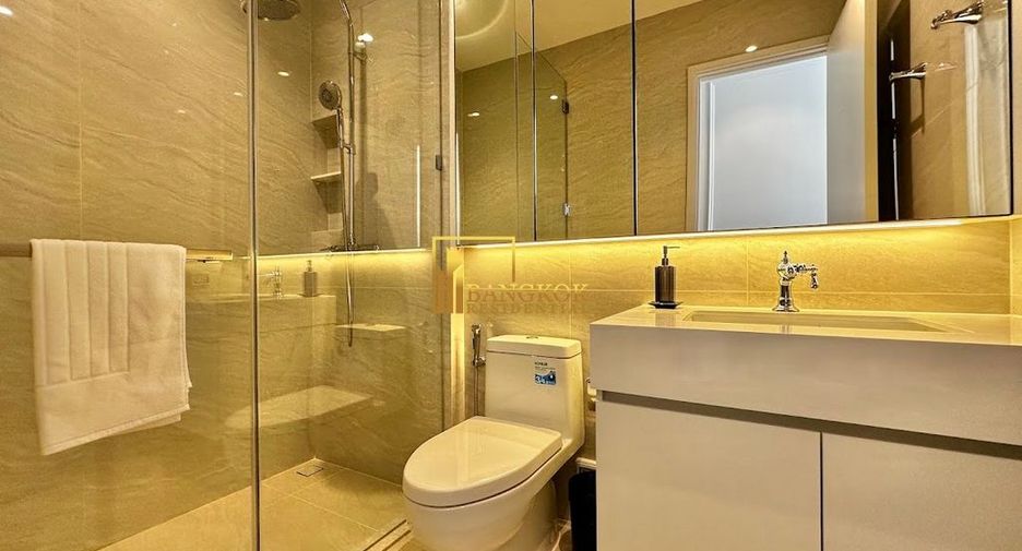 For rent 2 bedrooms condo in Pathum Wan, Bangkok