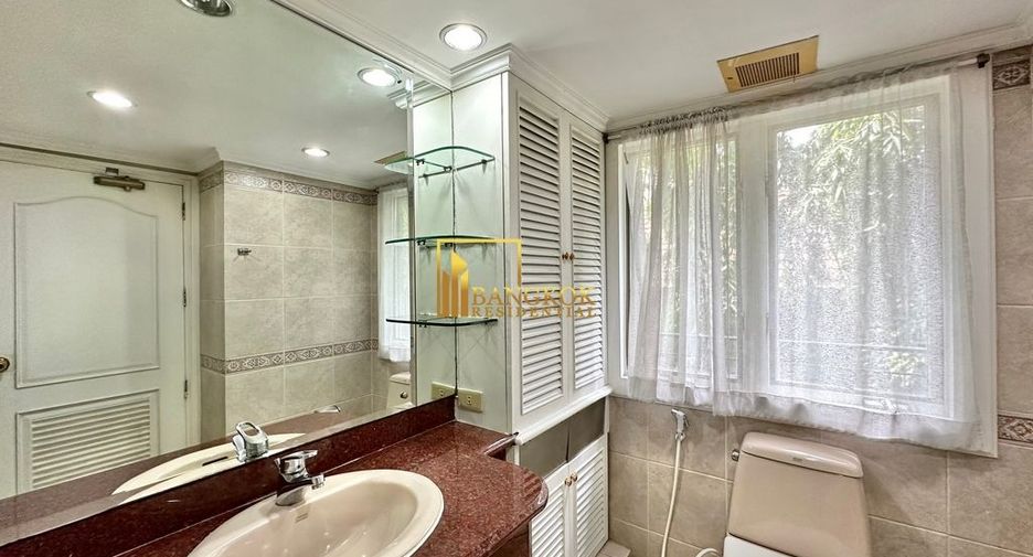 Apartment zur Miete mit 3 Zimmer in Khlong Toei, Bangkok
