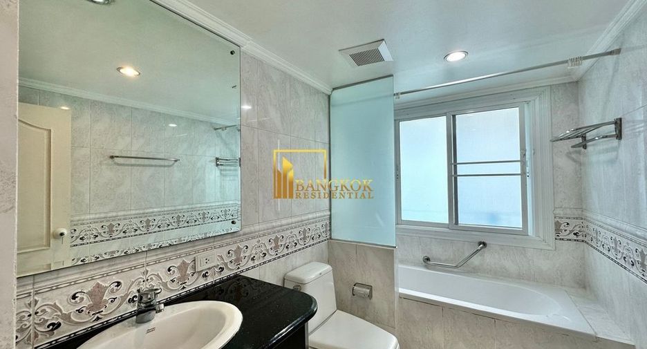 Wohnung zur Miete mit 2 Zimmer in Khlong Toei, Bangkok