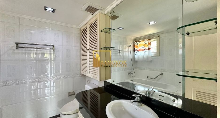 Wohnung zur Miete mit 3 Zimmer in Khlong Toei, Bangkok