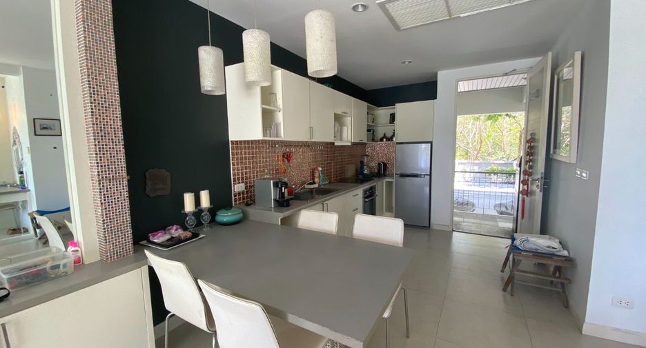 For sale 2 bed condo in Nuea Khlong, Krabi