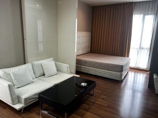 For rent 1 bed condo in Huai Khwang, Bangkok