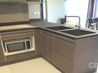 For sale 2 bedrooms condo in Khlong Toei, Bangkok